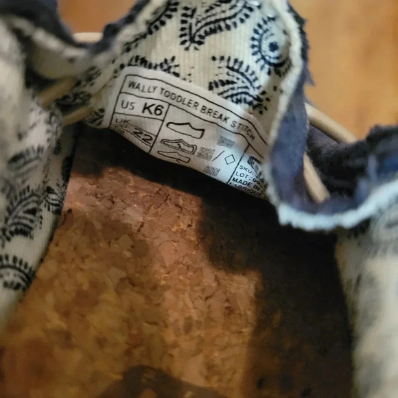 Hey Dude Wally Navy Break Stitch Toddler Shoes Size 6 - Picture 5 of 5